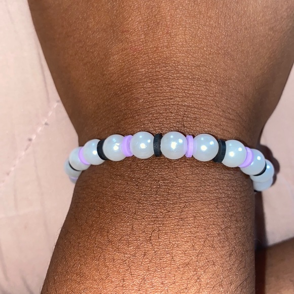 pearl black and light purple bracelet - Picture 1 of 3